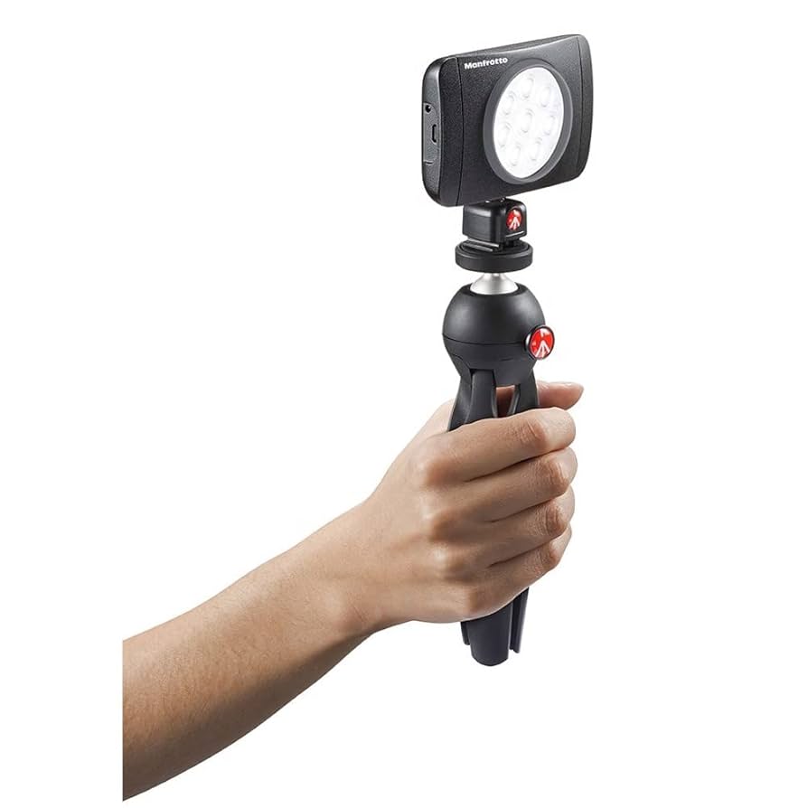 Manfrotto - マンフロット Manfrotto [LUMI LED 550 lux MUSE] Amazon | manfrotto LUMI LEDライト 550 lux MUSE MLUMIEMU-BK